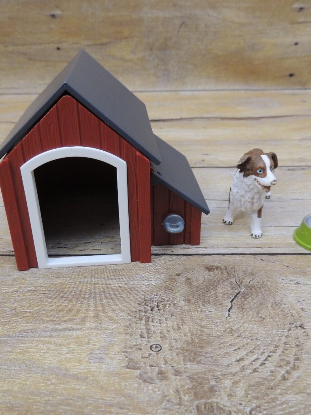 Schleich 42376 Doghouse Set